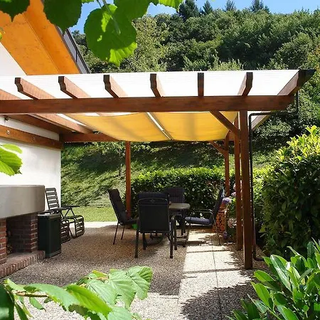 Schwarzwaelder شقة