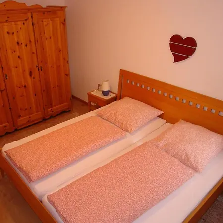 Schwarzwaelder * Seelbach (Baden-Wurttemberg)